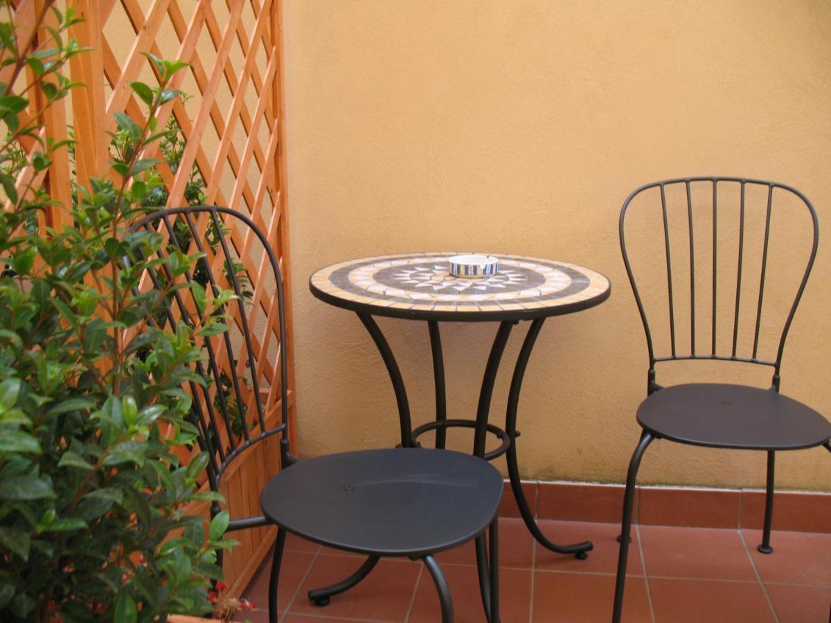 Bed&Bed Tommaso Fazzello Only Rooms Taormina Exterior foto