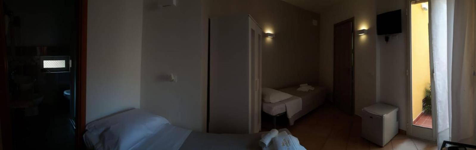 Bed&Bed Tommaso Fazzello Only Rooms Taormina Quarto foto